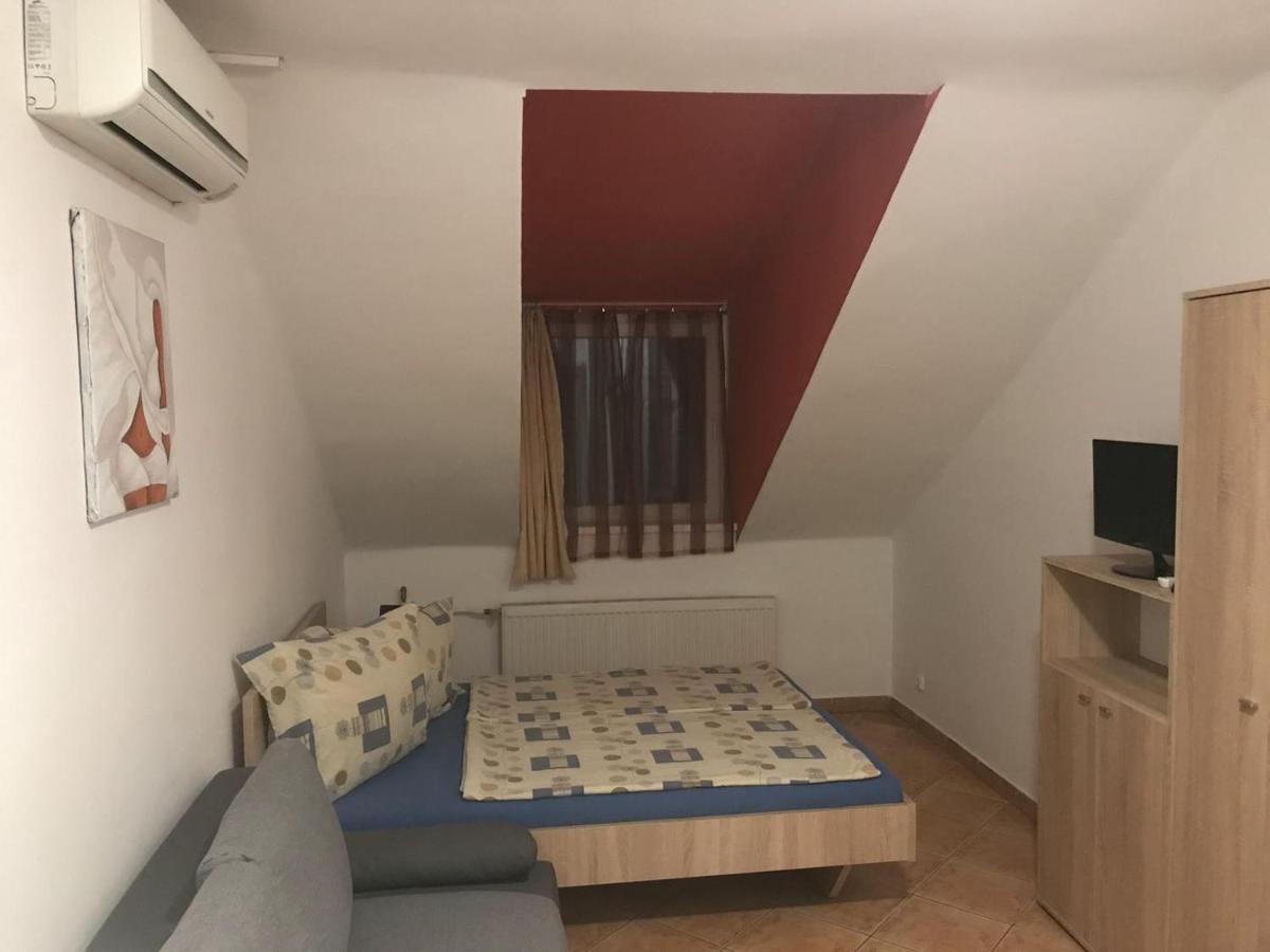 Famvarga Apartmanhaz Balatonfenyves Dış mekan fotoğraf